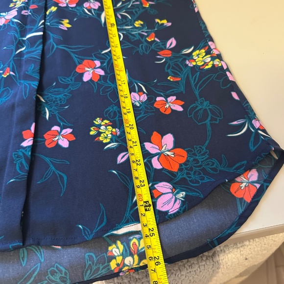 Halogen Floral Button Down Flowy Blouse | Size Medium - Picture 8 of 9